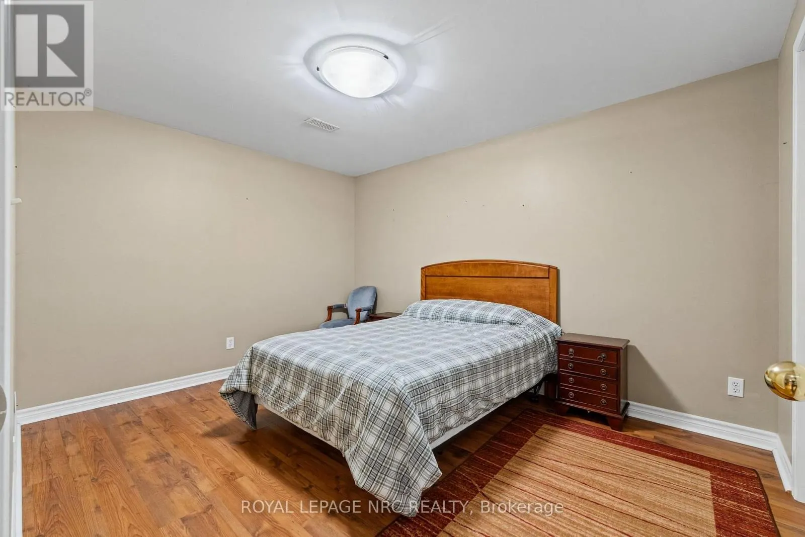 9 - 3730 DISHER STREET #9