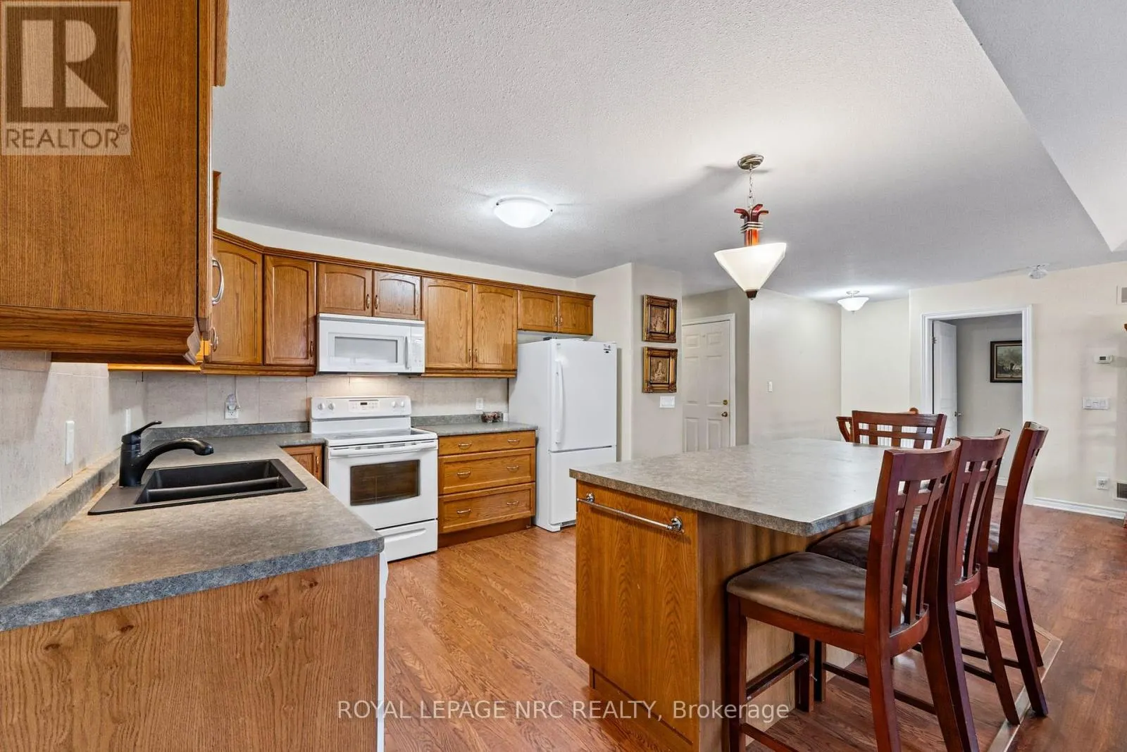 9 - 3730 DISHER STREET #9