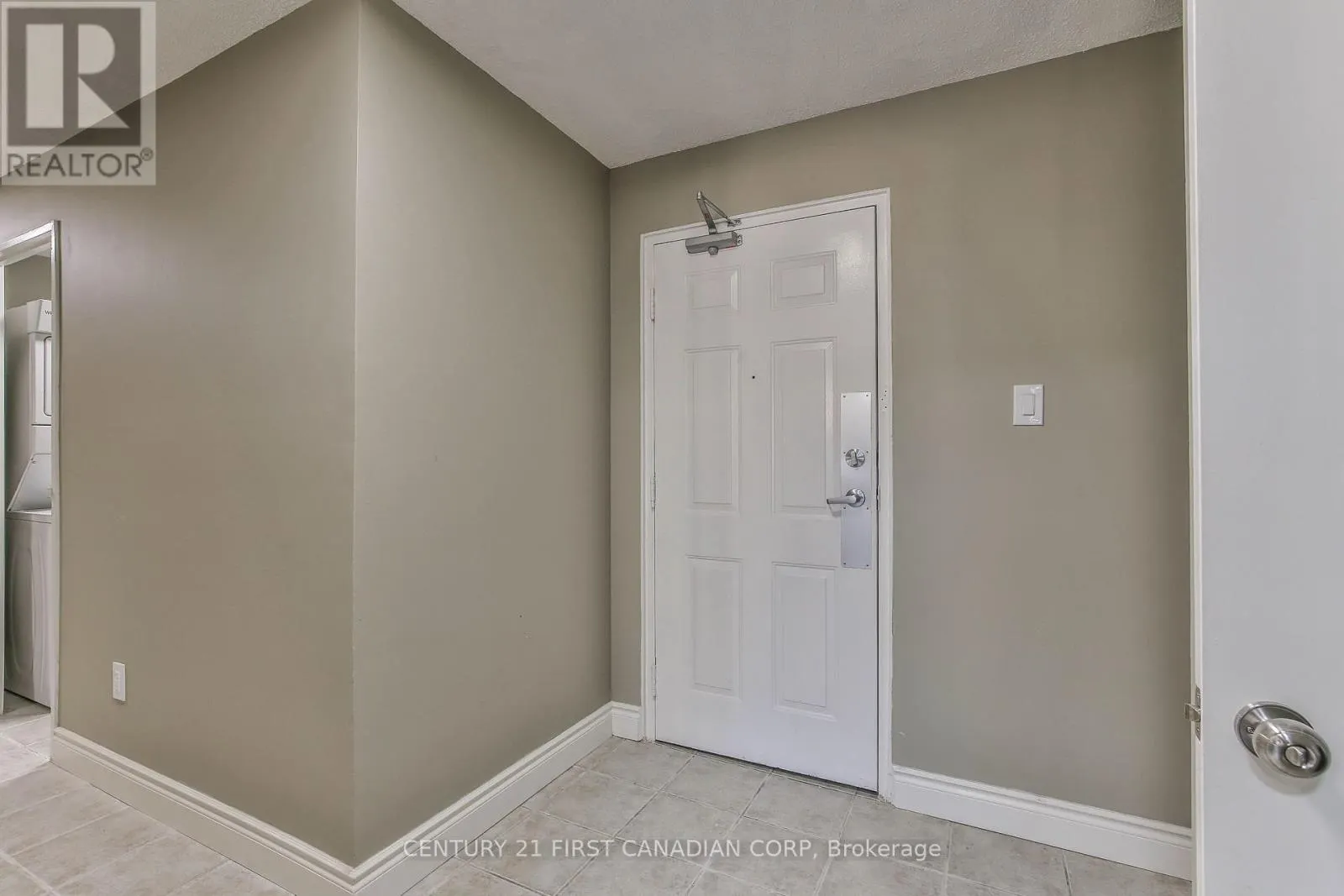 207 - 1445 HURON STREET #207