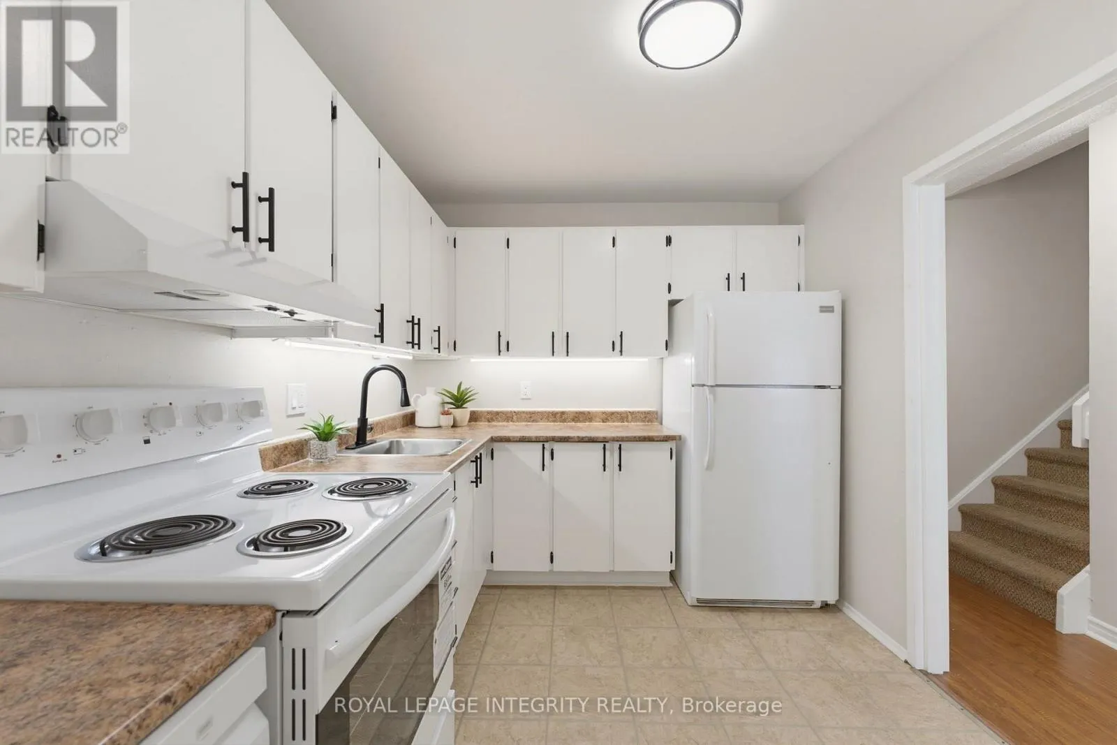 36 - 3415 UPLANDS DRIVE