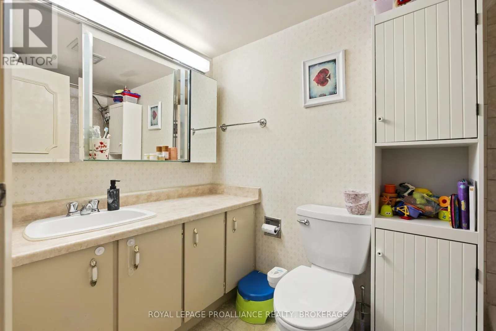 309 - 165 ONTARIO STREET #309