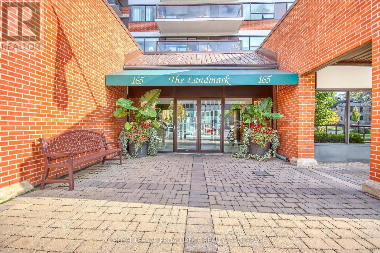 309 - 165 ONTARIO STREET #309