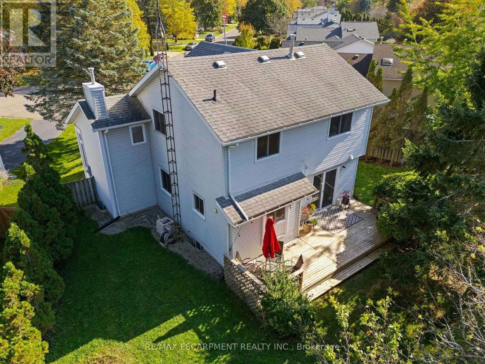 29 LESLIE AVENUE