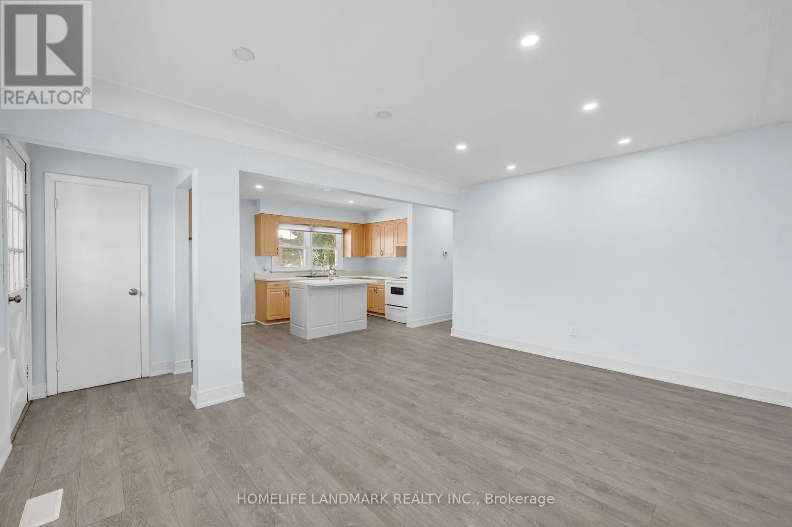135 HOWARD AVENUE