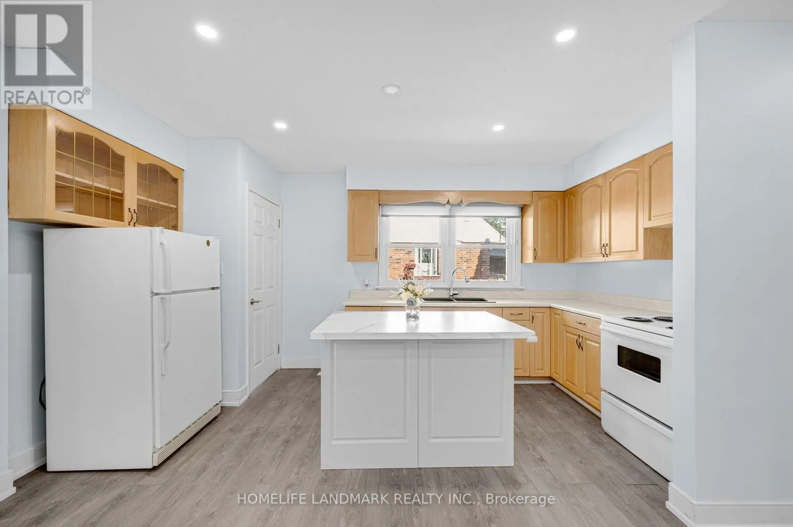 135 HOWARD AVENUE