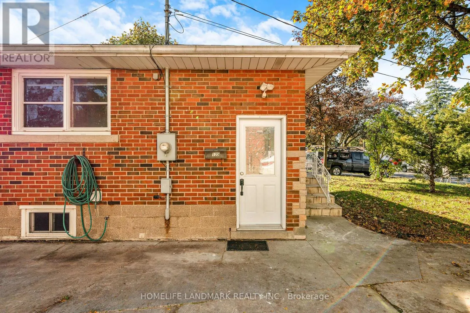 135 HOWARD AVENUE