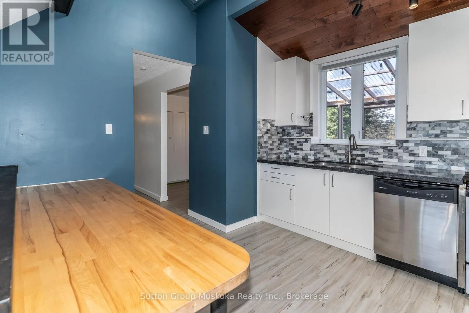 105 FITZGERALD DRIVE