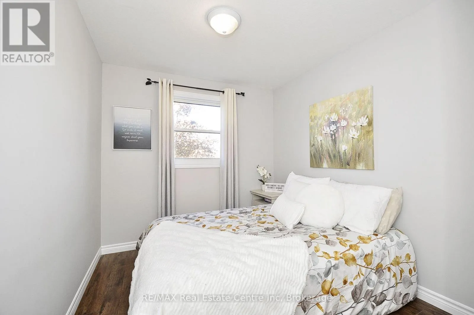 23 SACHA ROAD