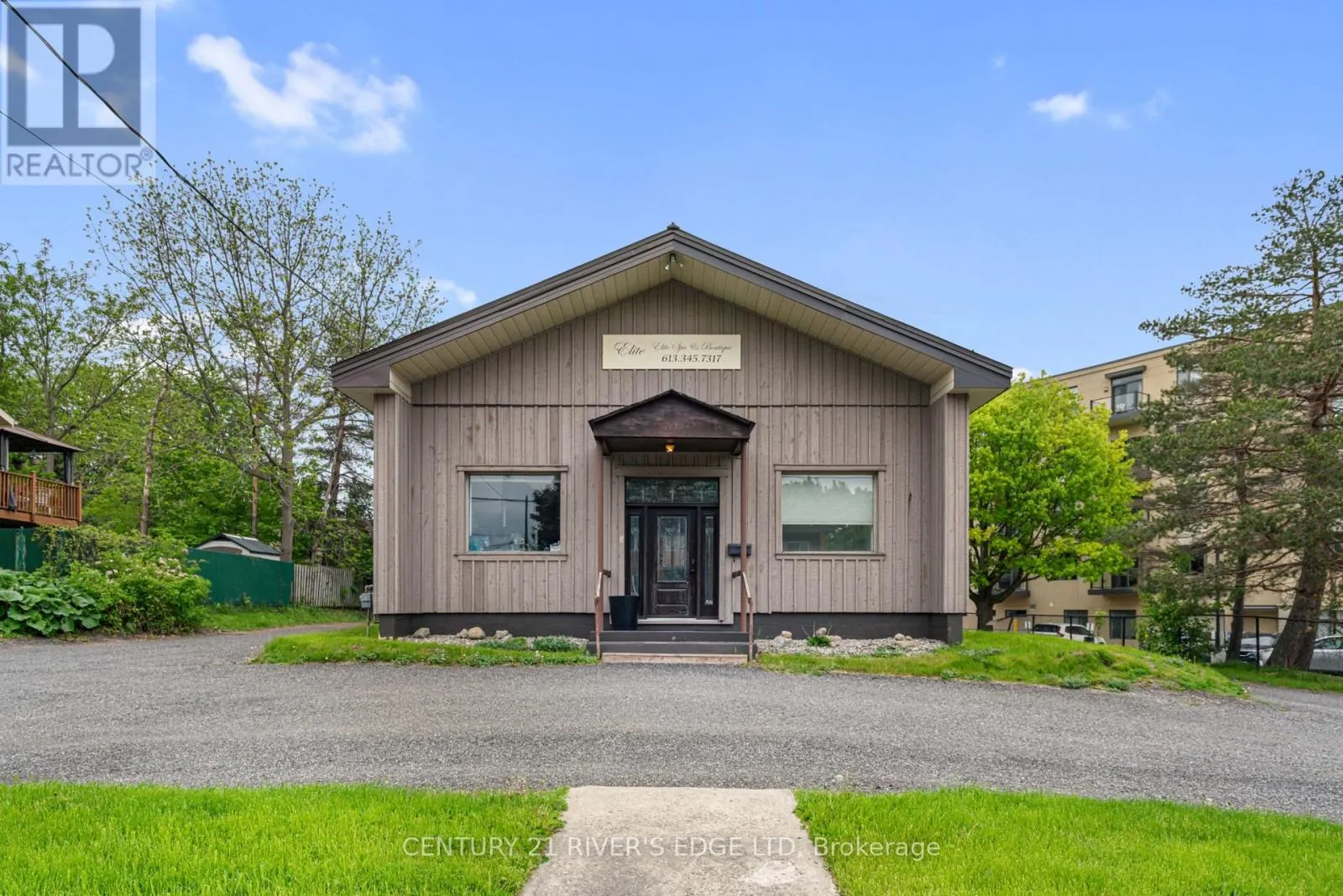 4 SCHOFIELD AVENUE