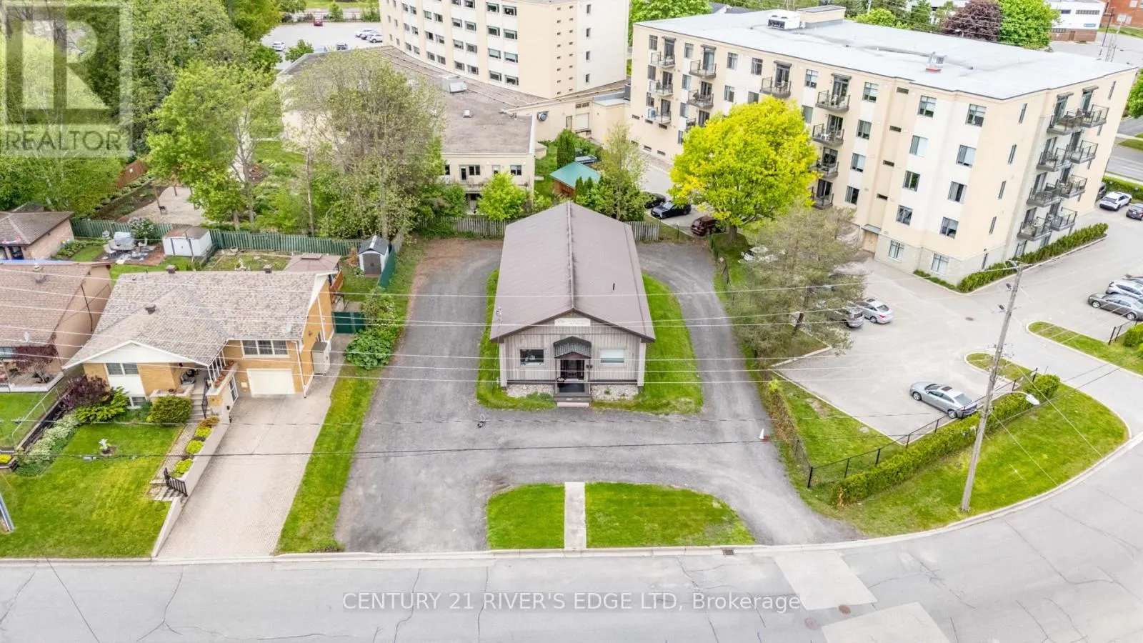 4 SCHOFIELD AVENUE