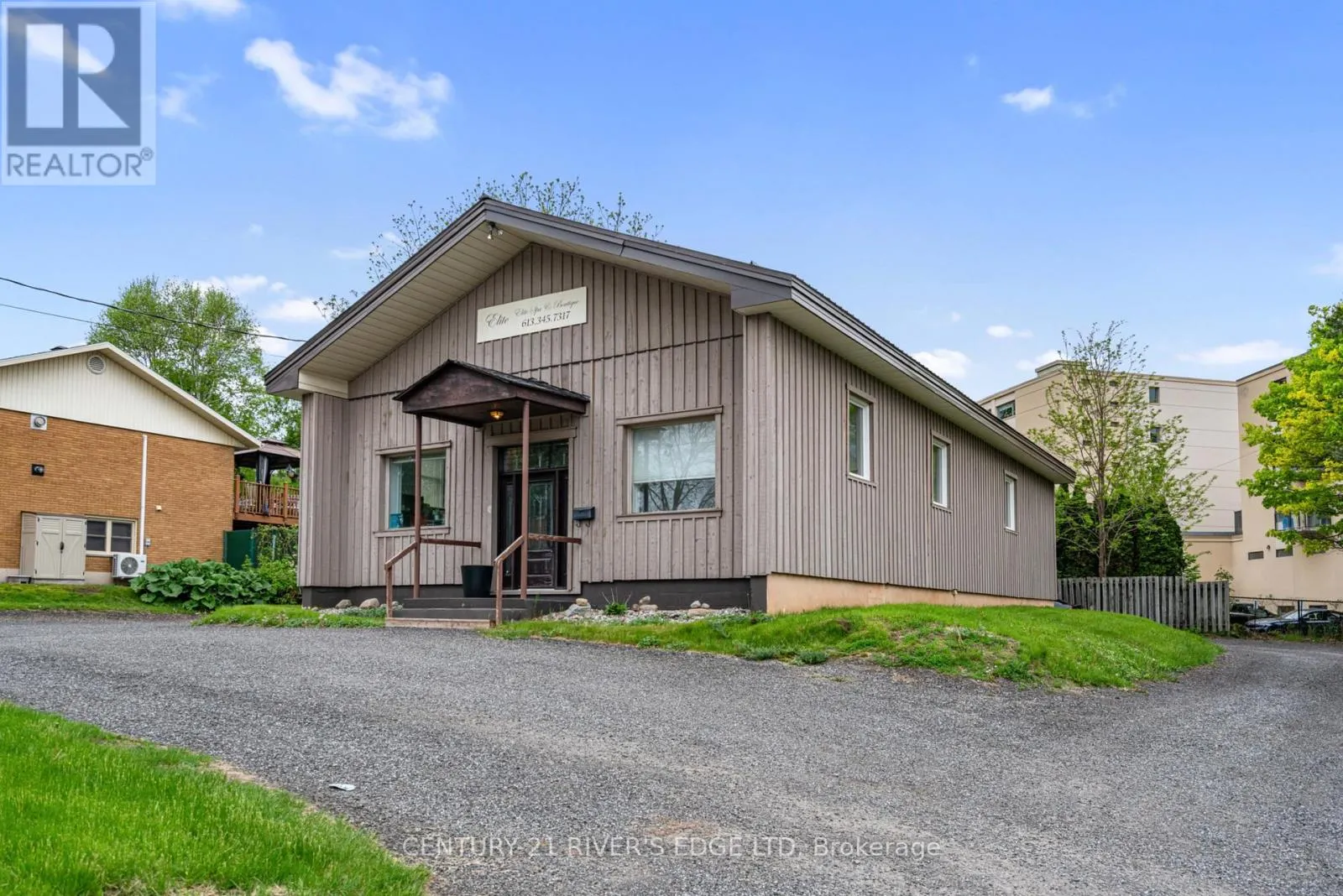 4 SCHOFIELD AVENUE