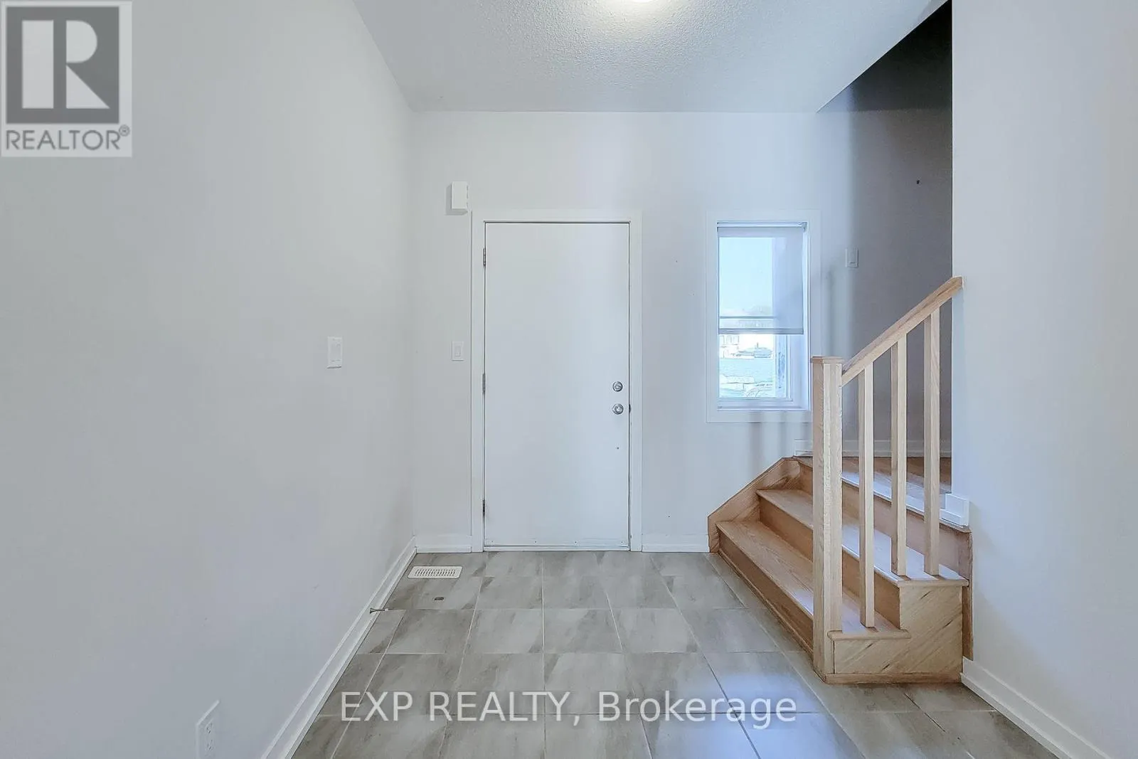 18 TRAILSIDE DRIVE