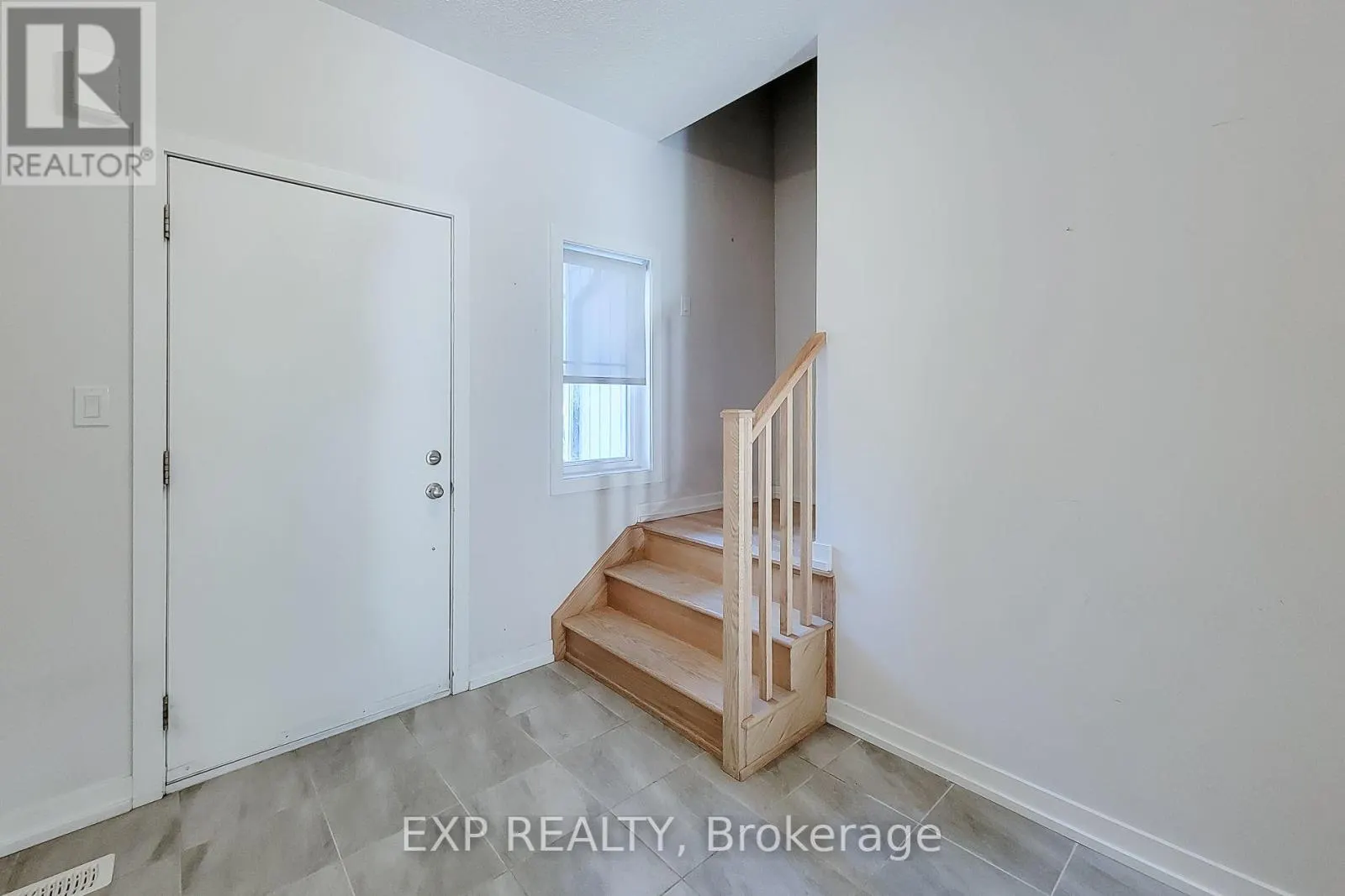 18 TRAILSIDE DRIVE
