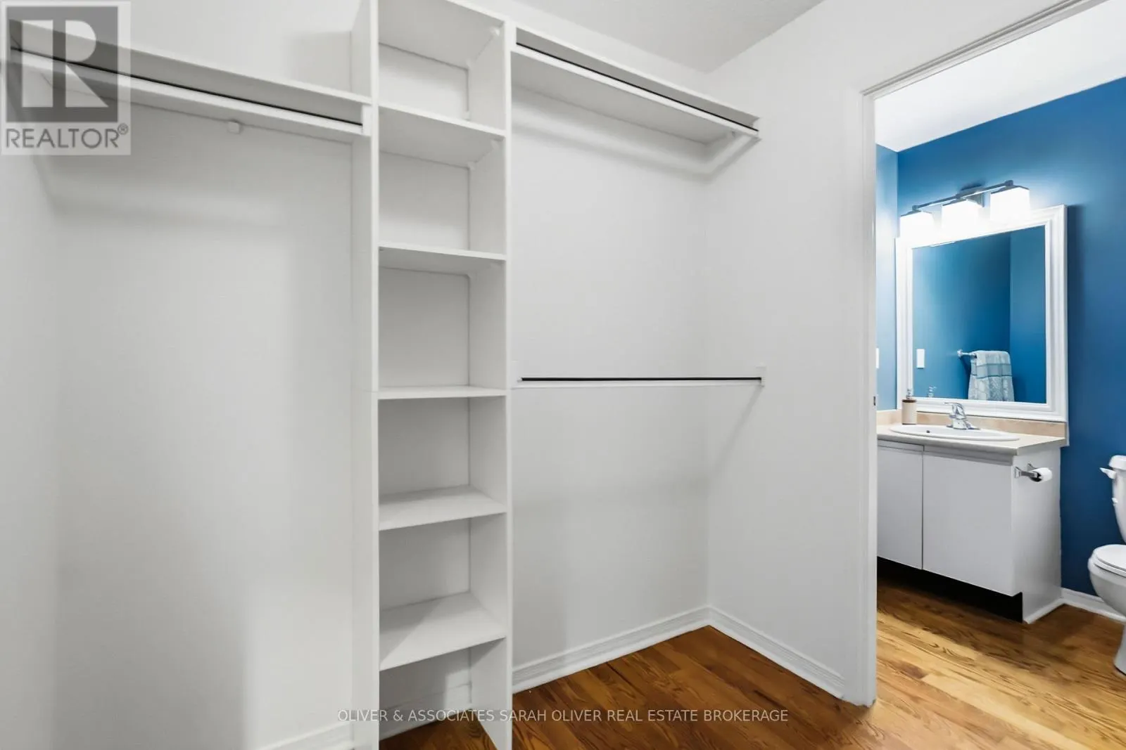 101 - 285 QUEENS AVENUE #101