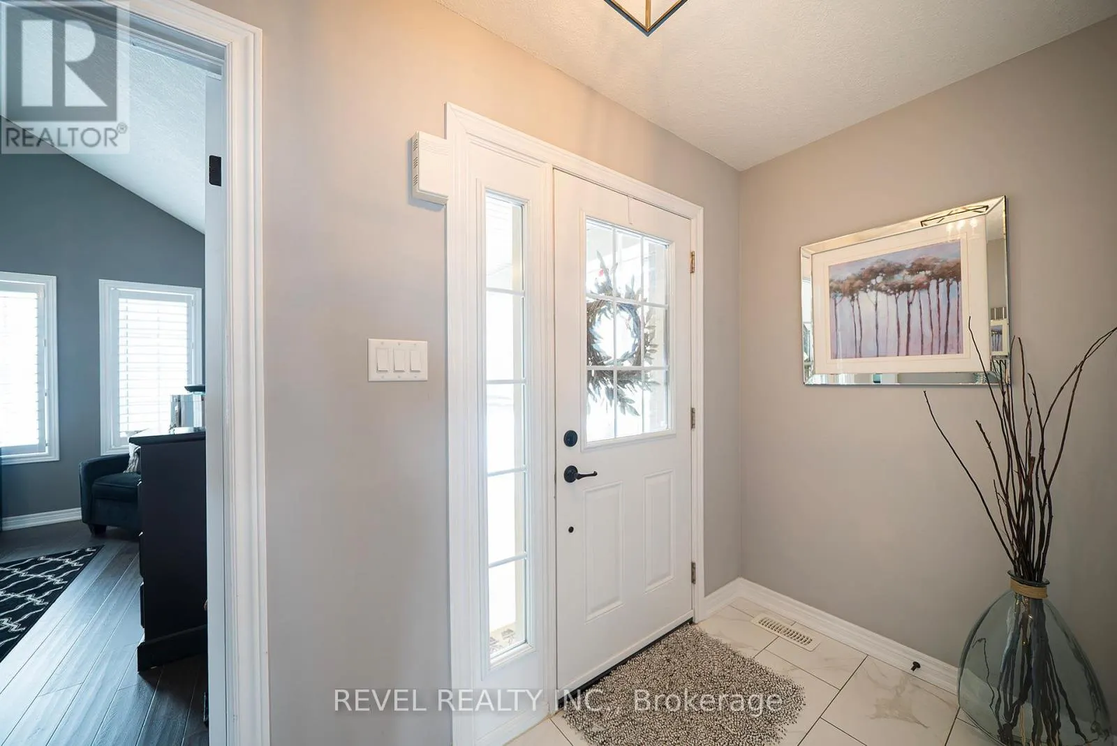 261 SCHOONER DRIVE
