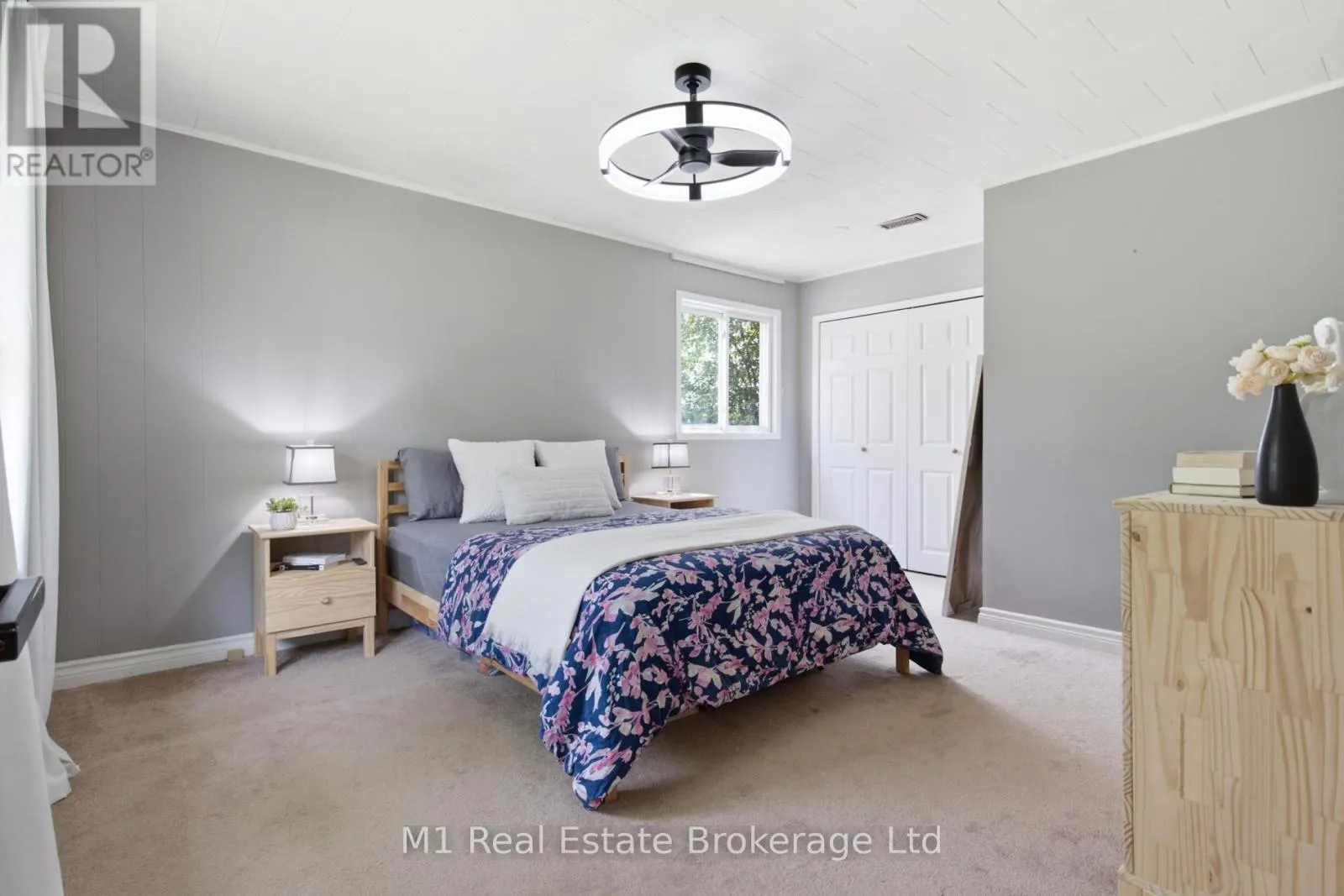 120 WELLINGTON 7 ROAD