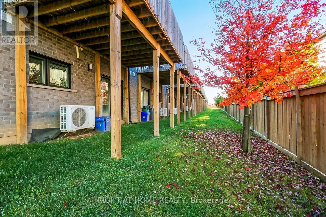 4 - 819 KLEINBURG DRIVE #4