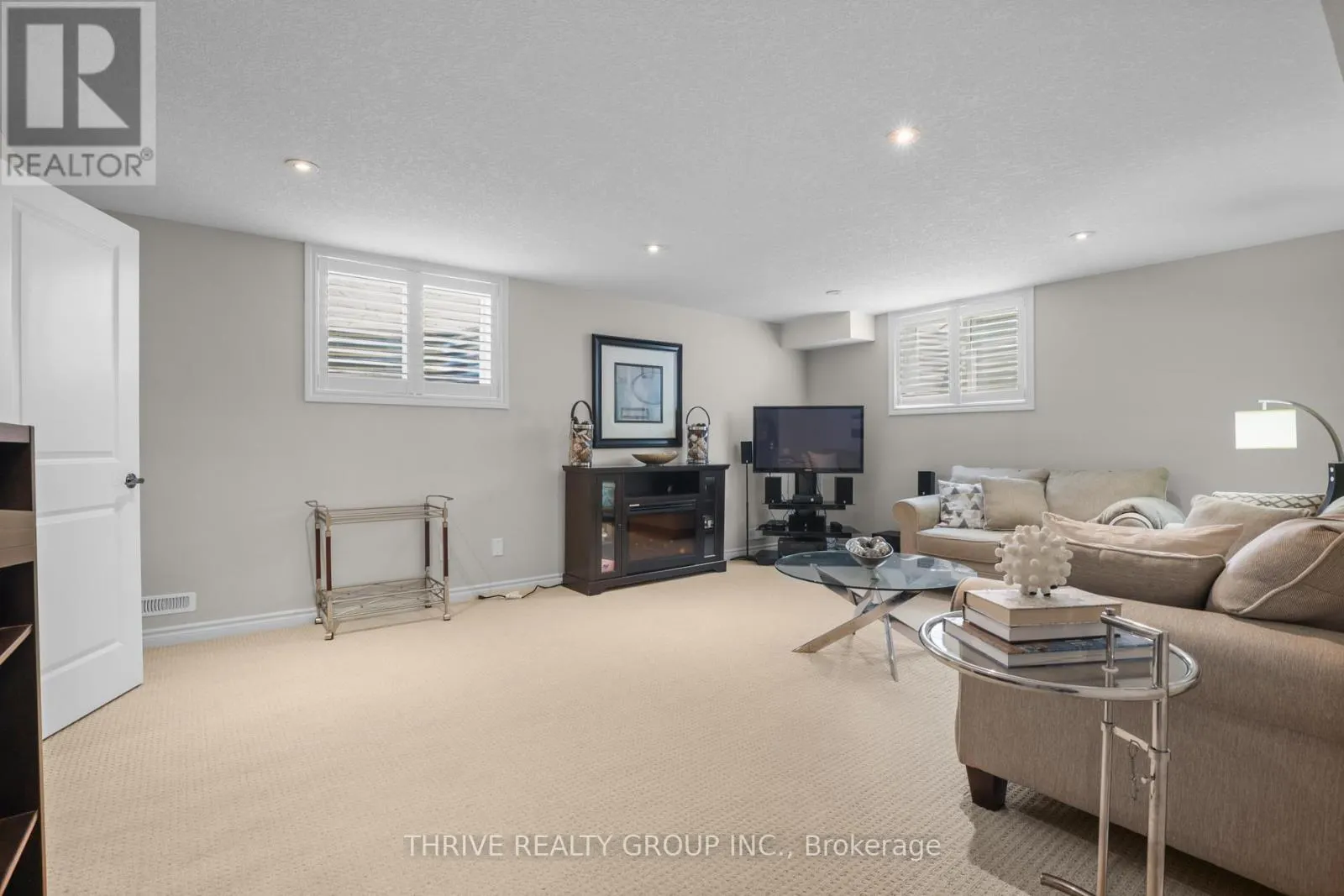 5 - 696 COMMISSIONERS ROAD #5