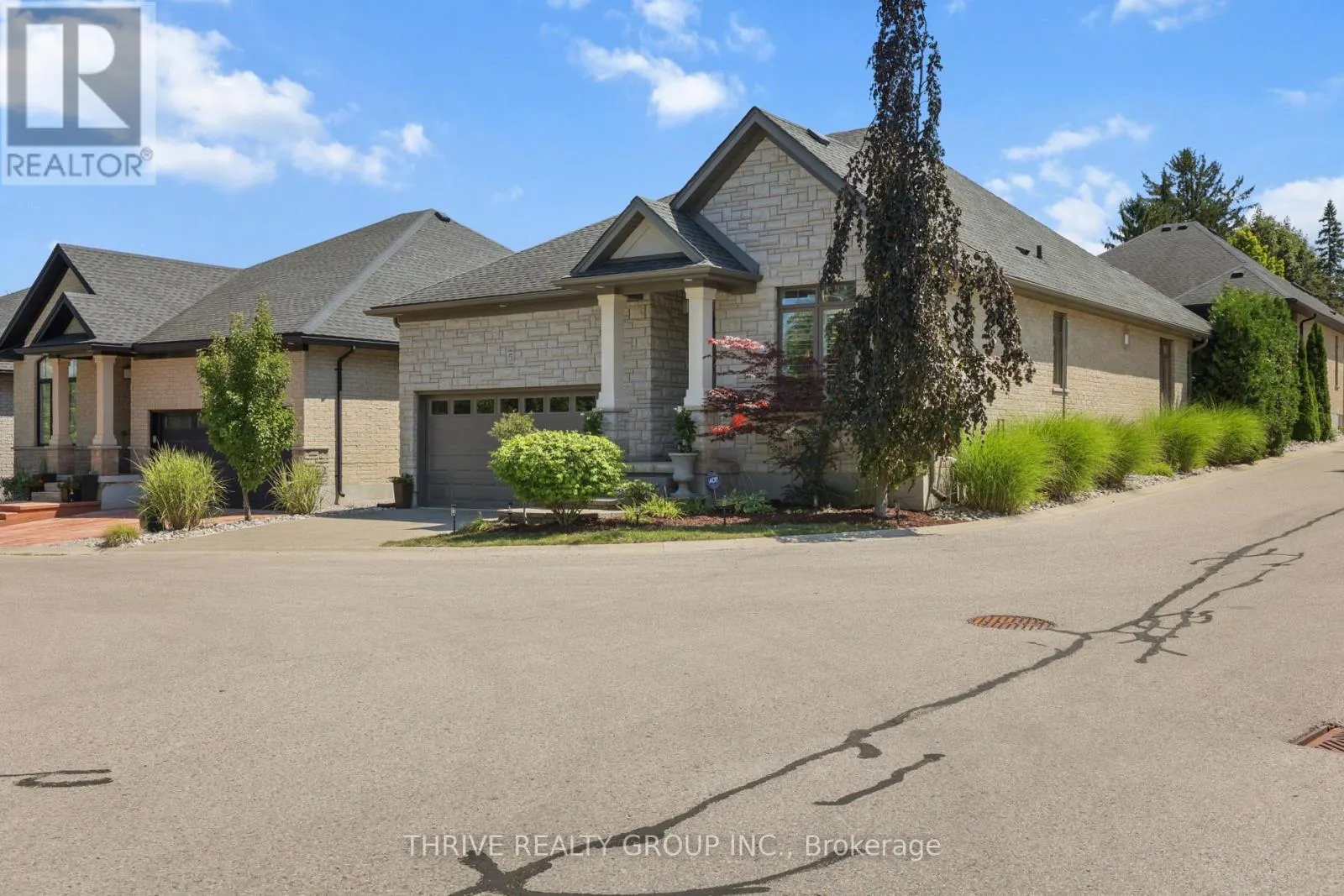 5 - 696 COMMISSIONERS ROAD #5