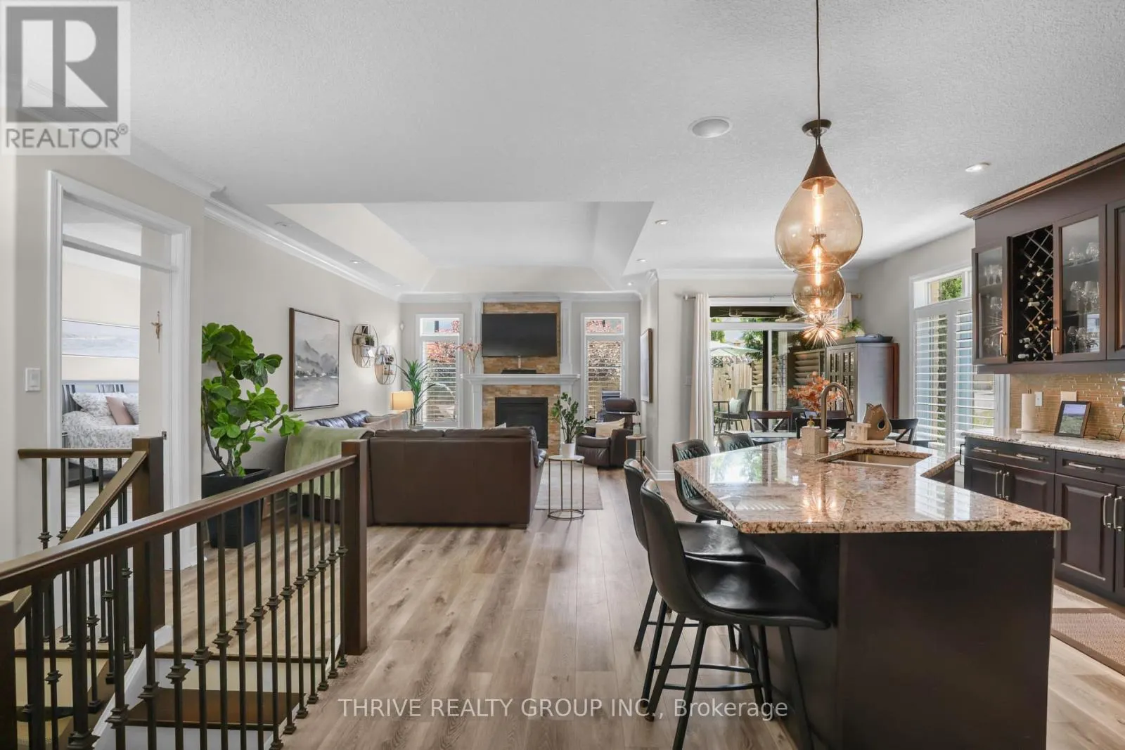 5 - 696 COMMISSIONERS ROAD #5