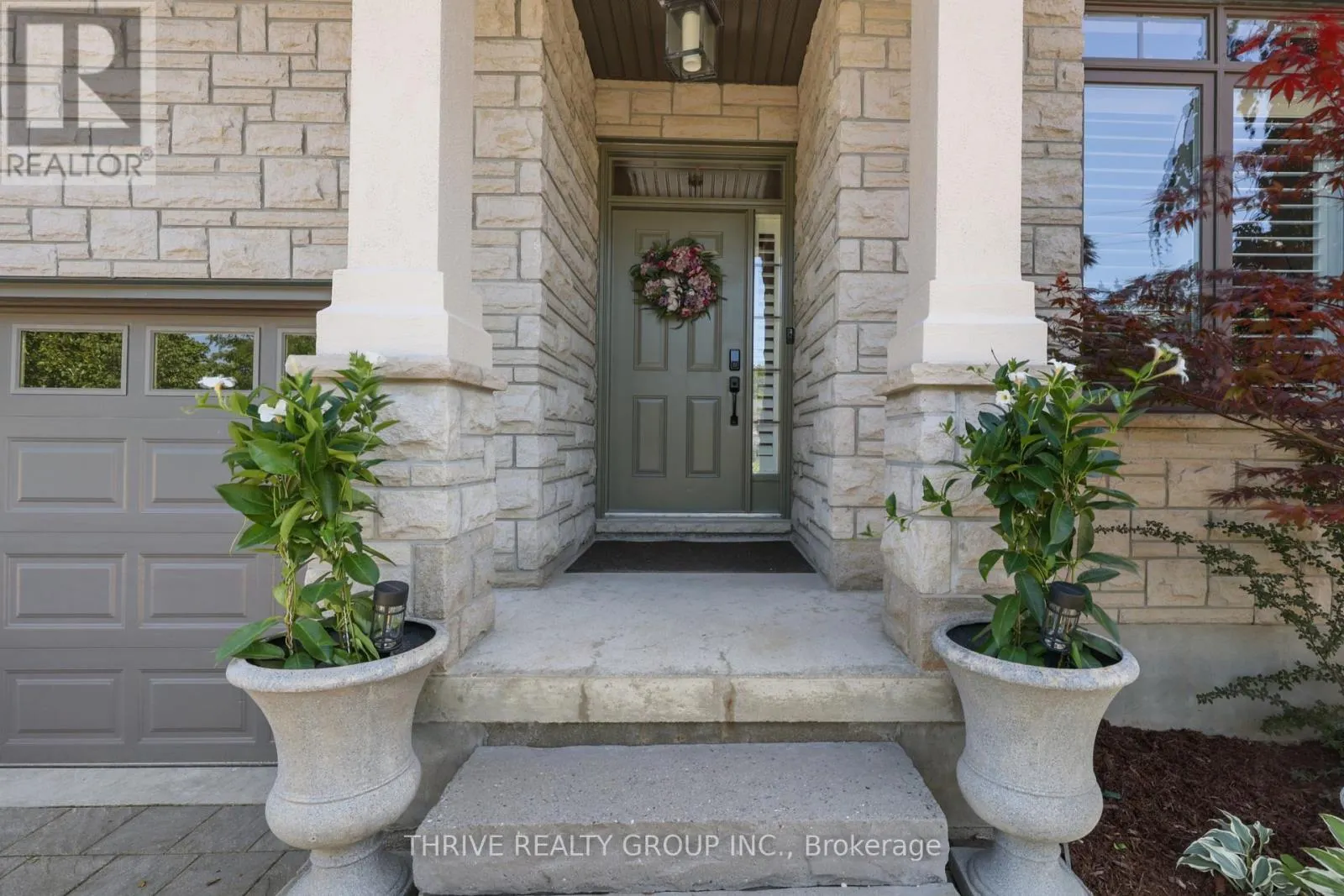 5 - 696 COMMISSIONERS ROAD #5