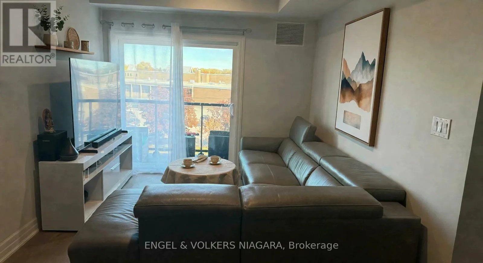 15 LEVEL 3 - 212 LAKEPORT ROAD #15 Level 3