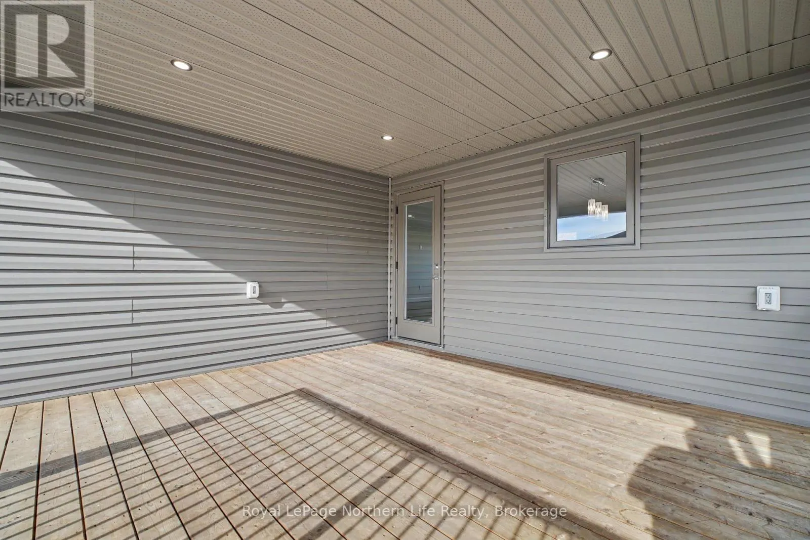 73 CARMICHAEL DRIVE