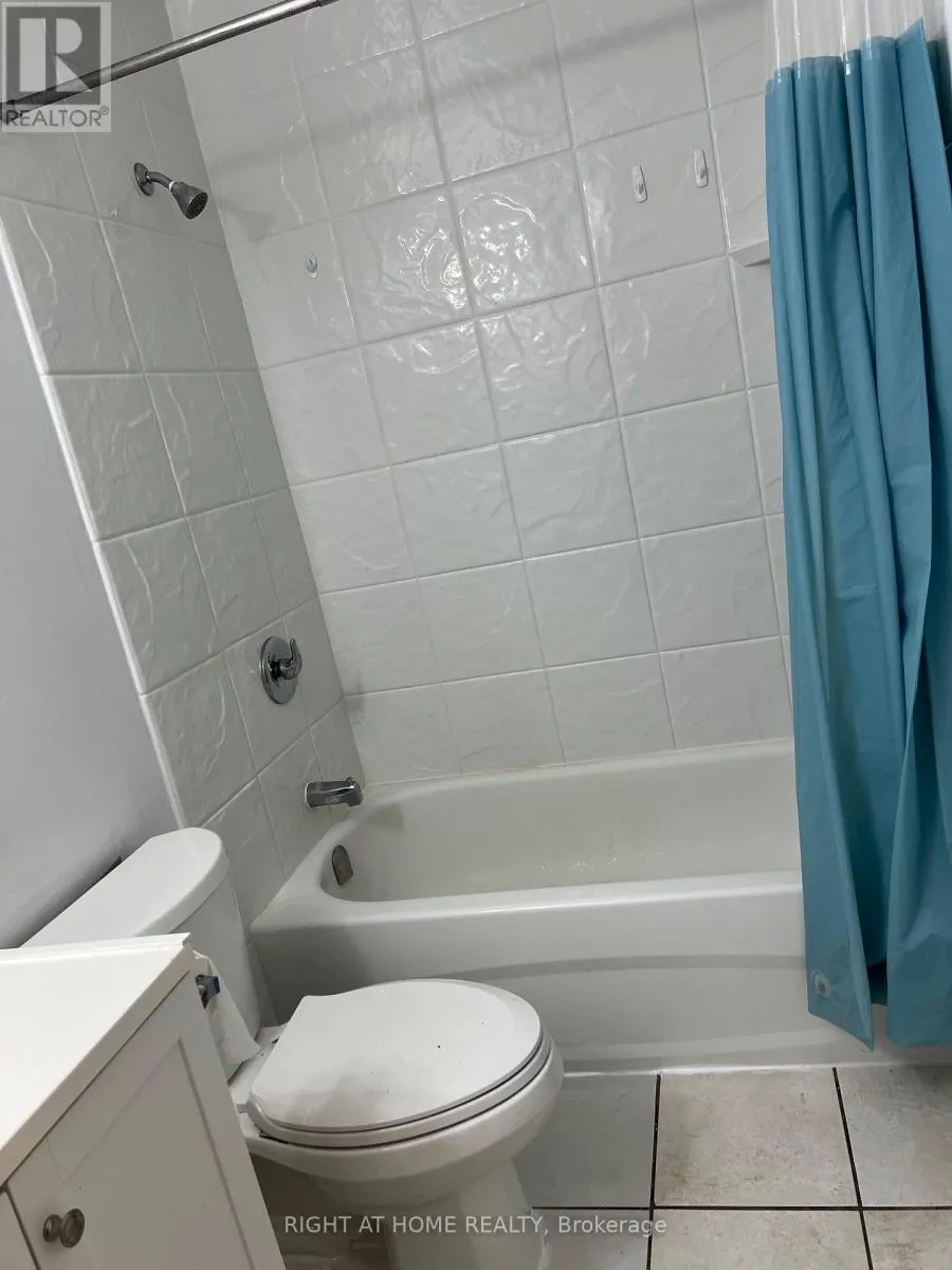 38 - 1096 JALNA BOULEVARD #38