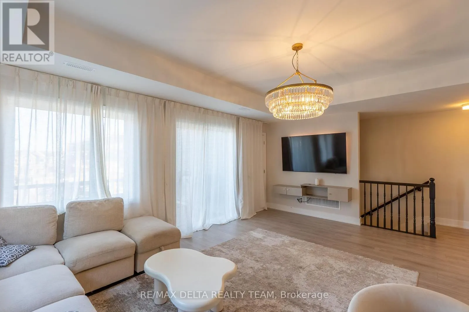 512 LILLIAN FREIMAN PRIVATE