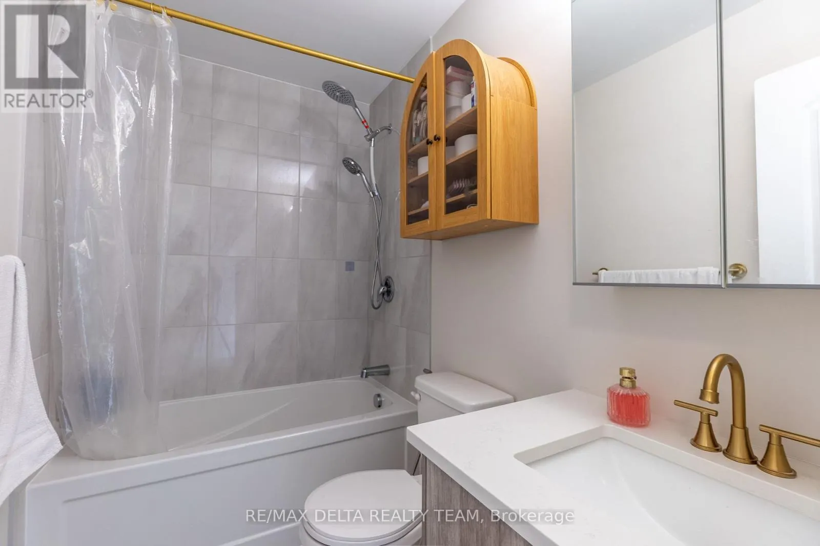 512 LILLIAN FREIMAN PRIVATE
