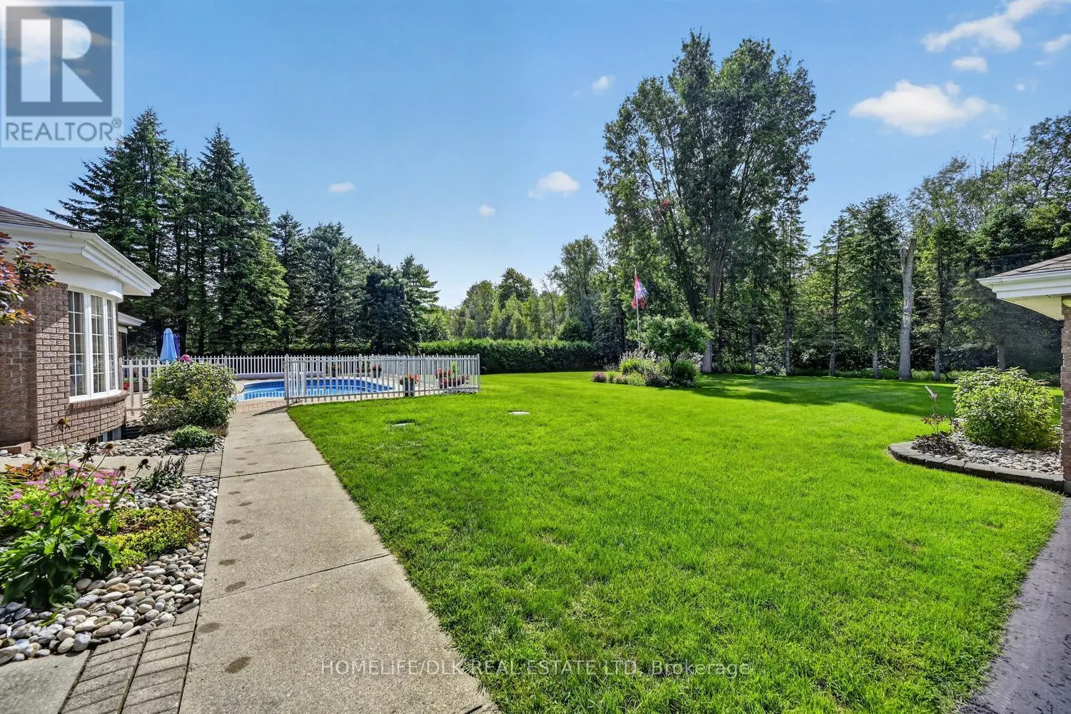 10 JONES COURT
