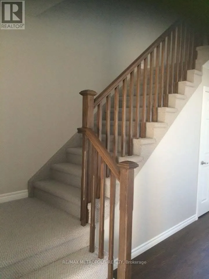 38 LEDGEROCK COURT