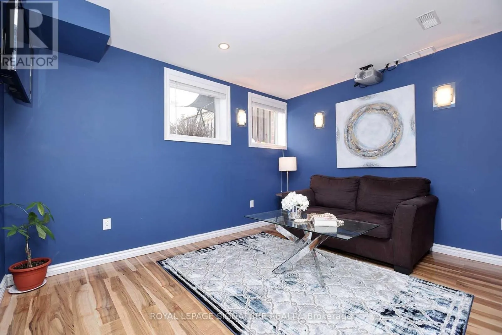 77 MANHATTAN CIRCLE