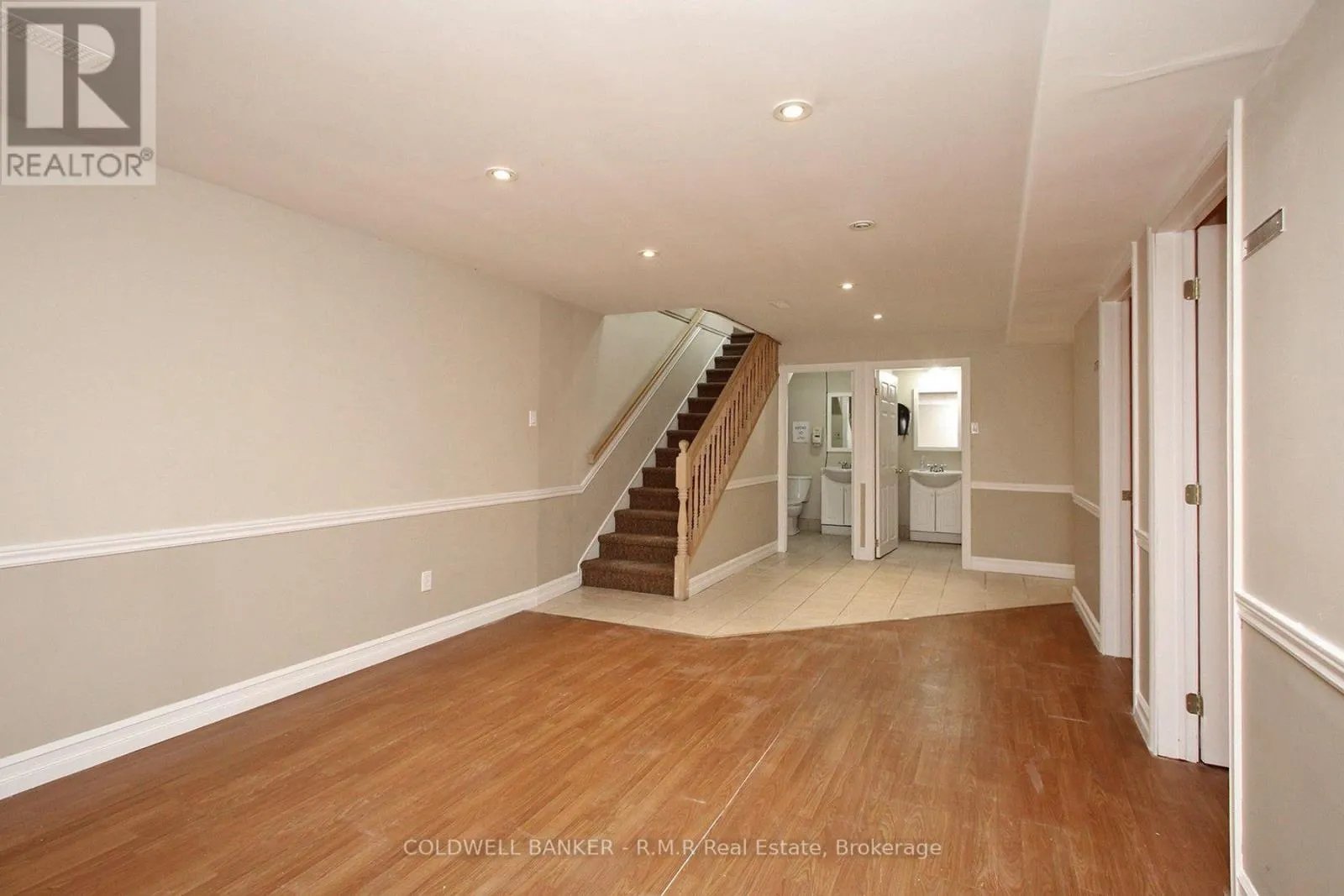 405 GEORGE STREET S