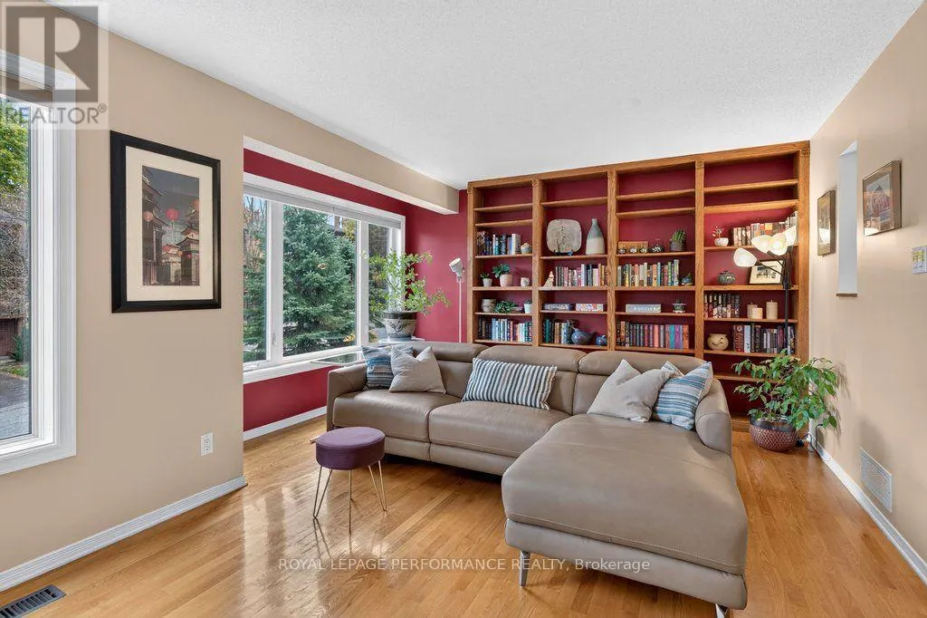 4 BIRCHDALE AVENUE