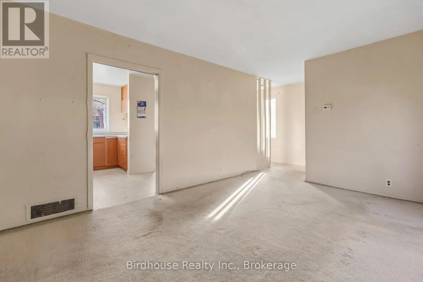 16 LOGIE STREET