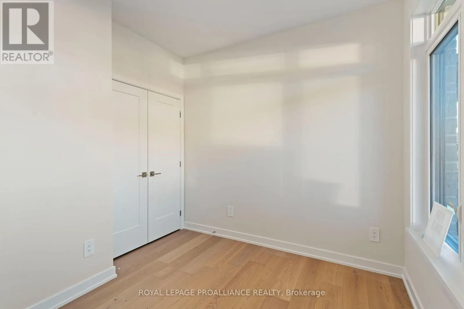 1032 TURNER DRIVE