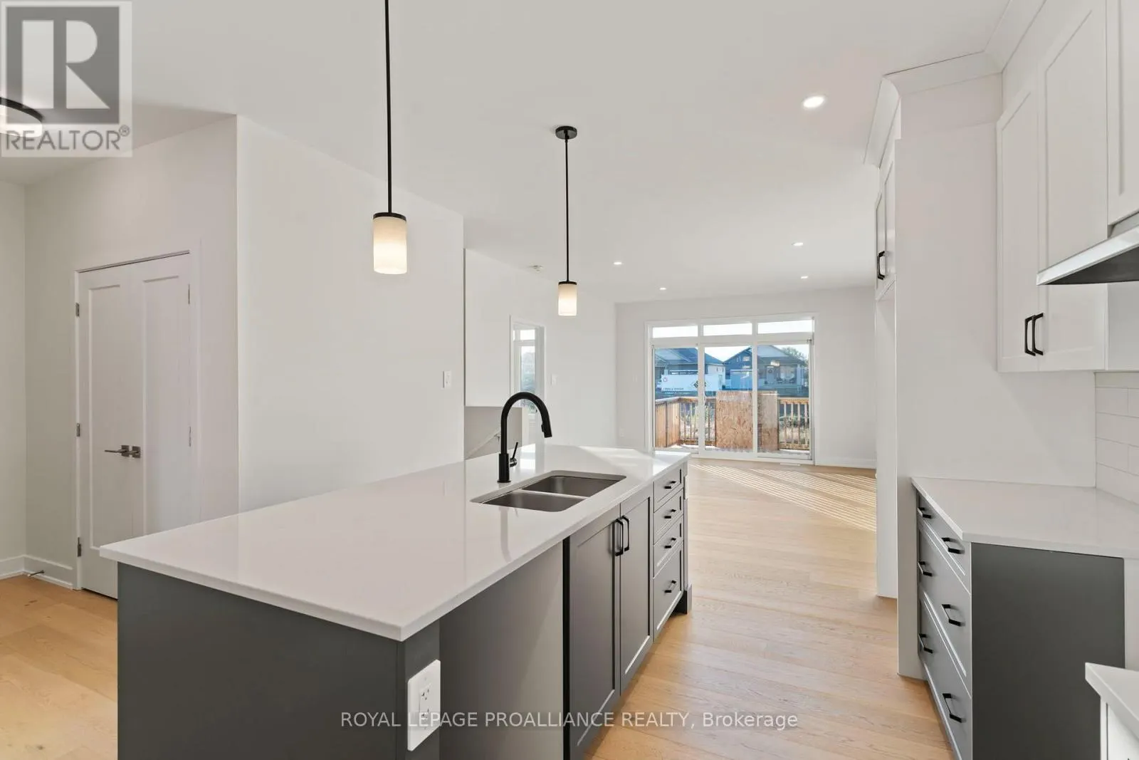 1032 TURNER DRIVE