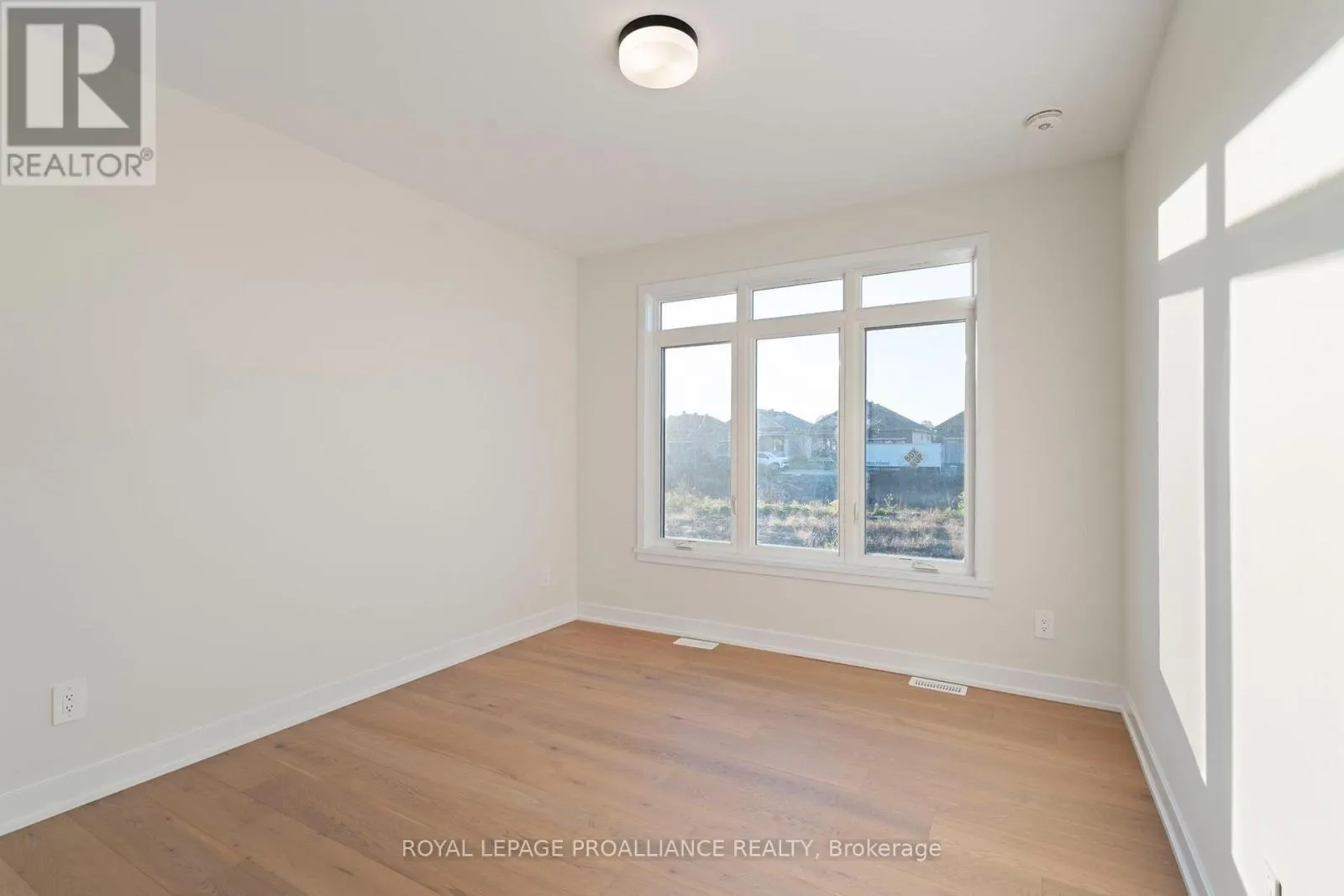 1032 TURNER DRIVE