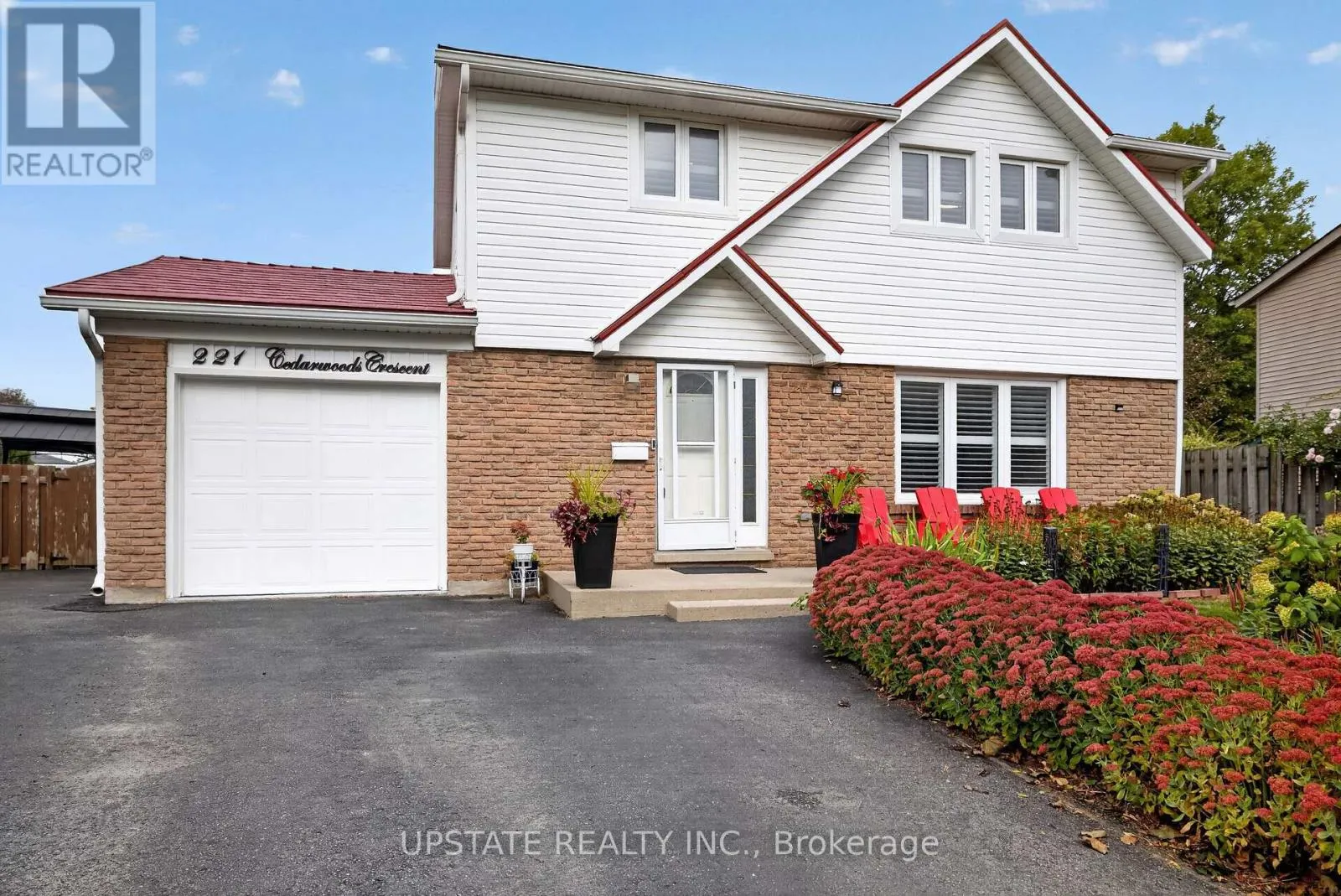 221 CEDARWOODS CRESCENT