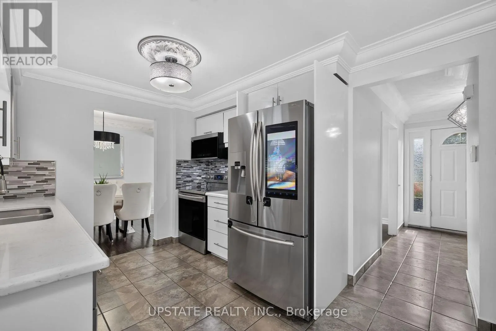 221 CEDARWOODS CRESCENT