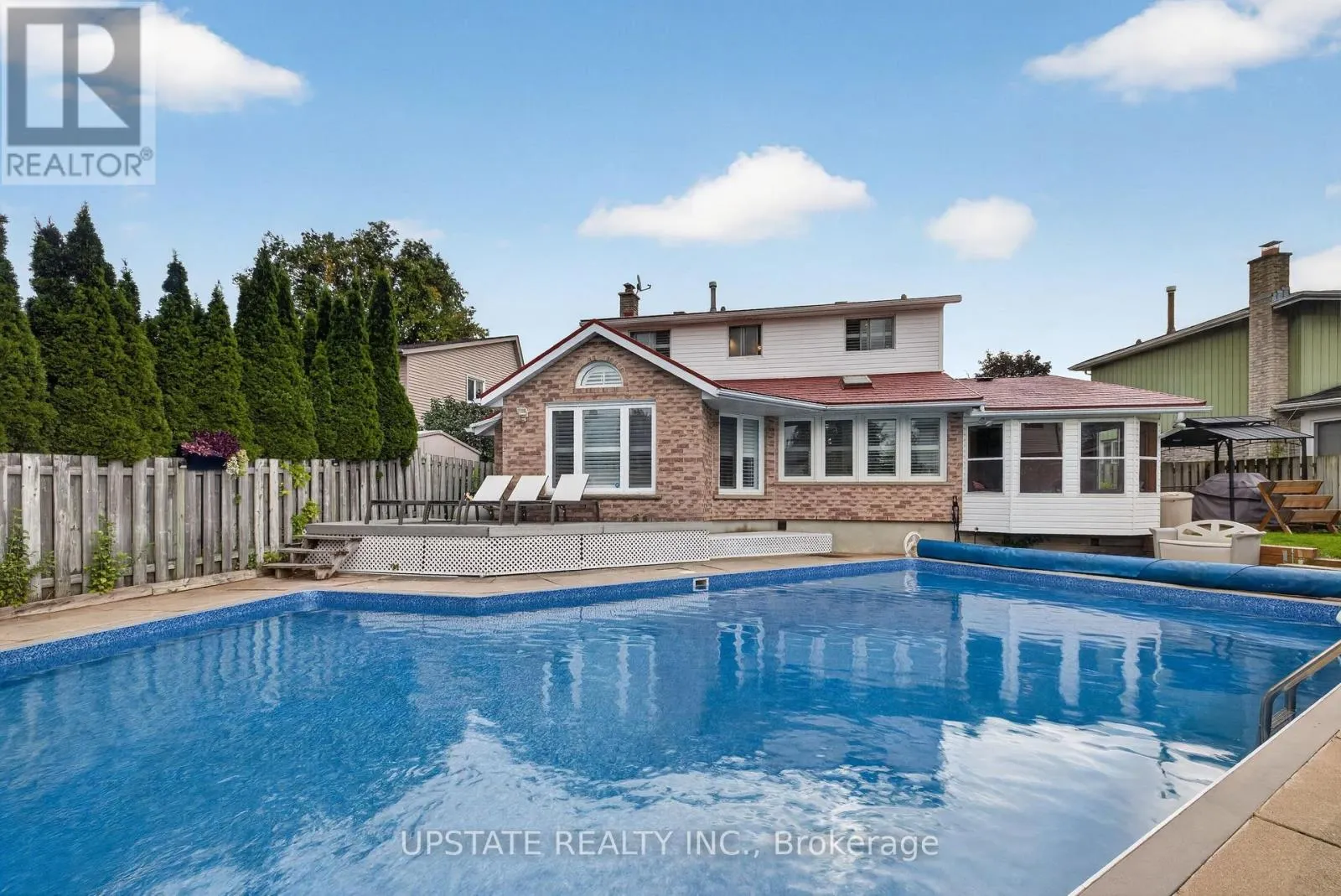221 CEDARWOODS CRESCENT