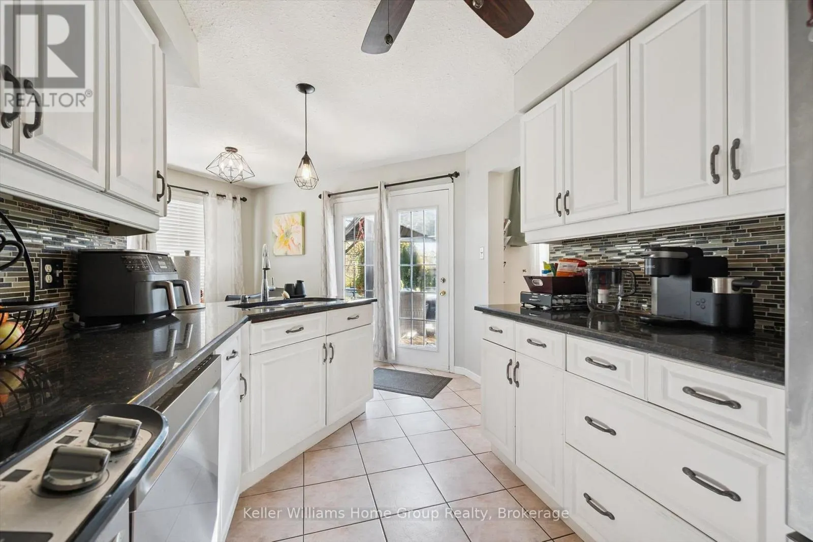 227 GREEN VISTA DRIVE