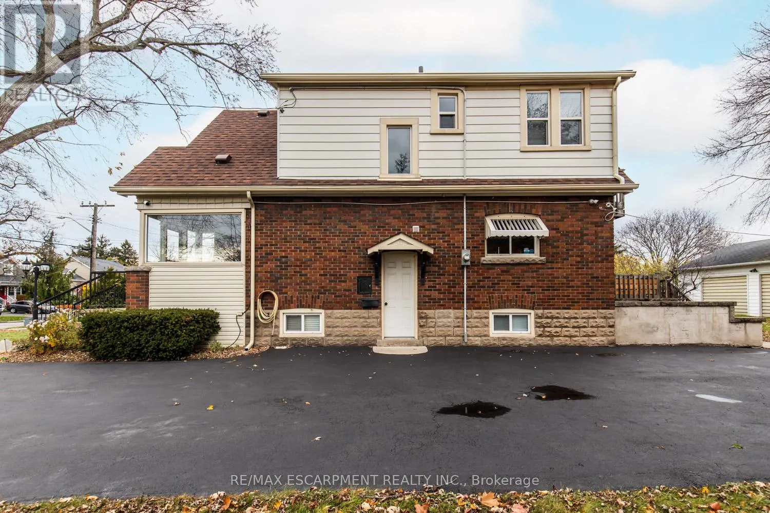 60 LAKE AVENUE DRIVE