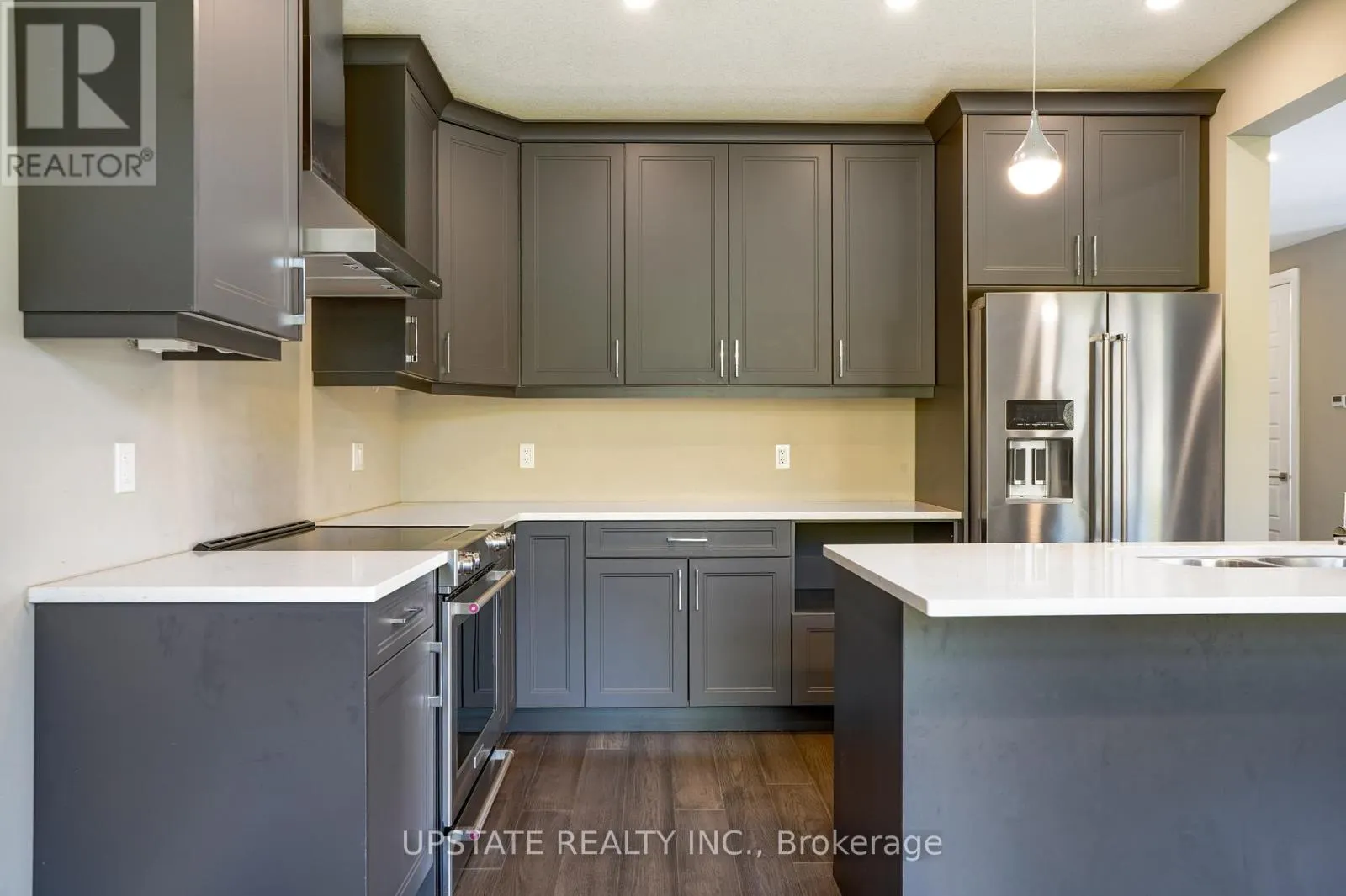 2694 BOBOLINK LANE