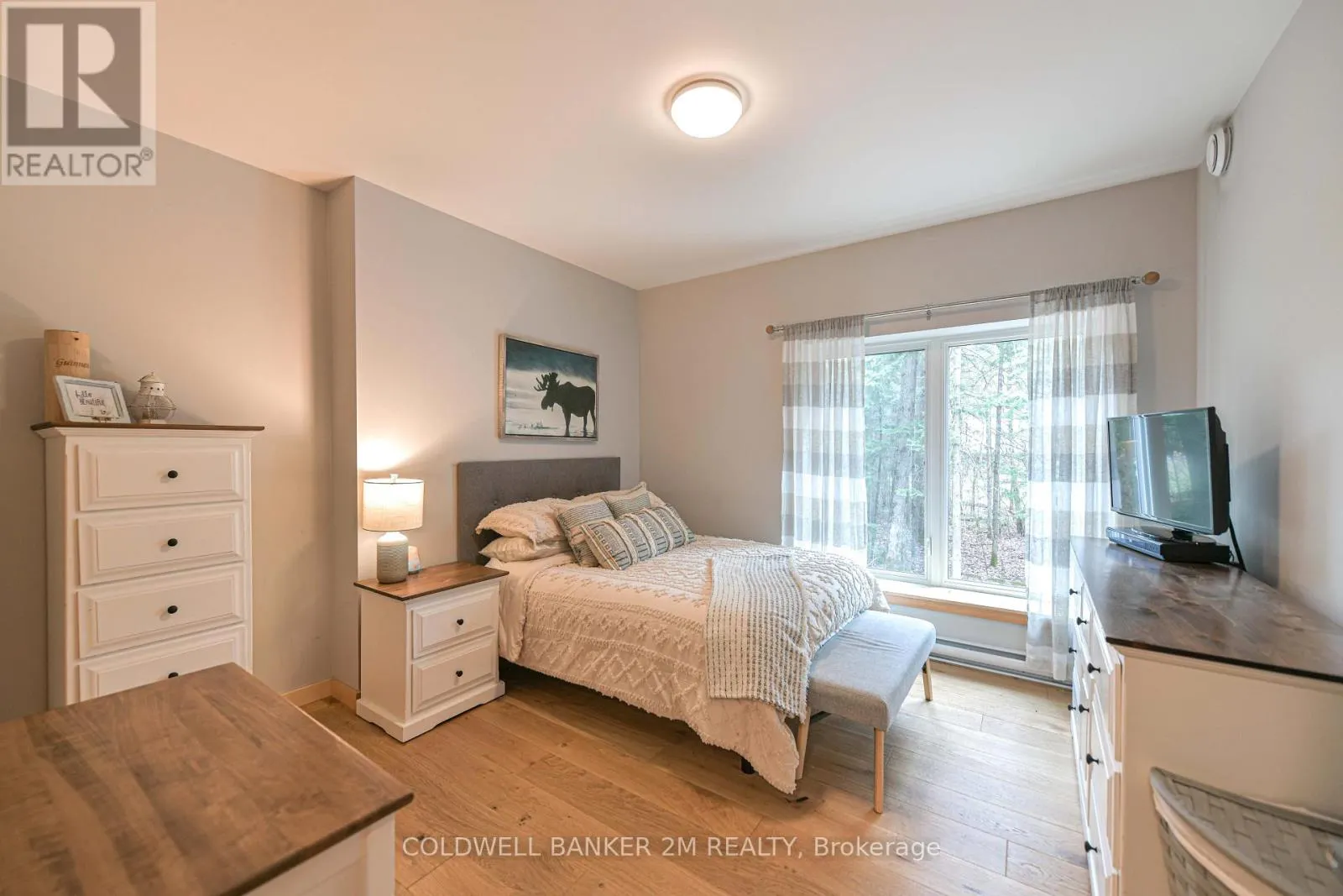 2776 MUSKOKA RD. 117 ROAD S