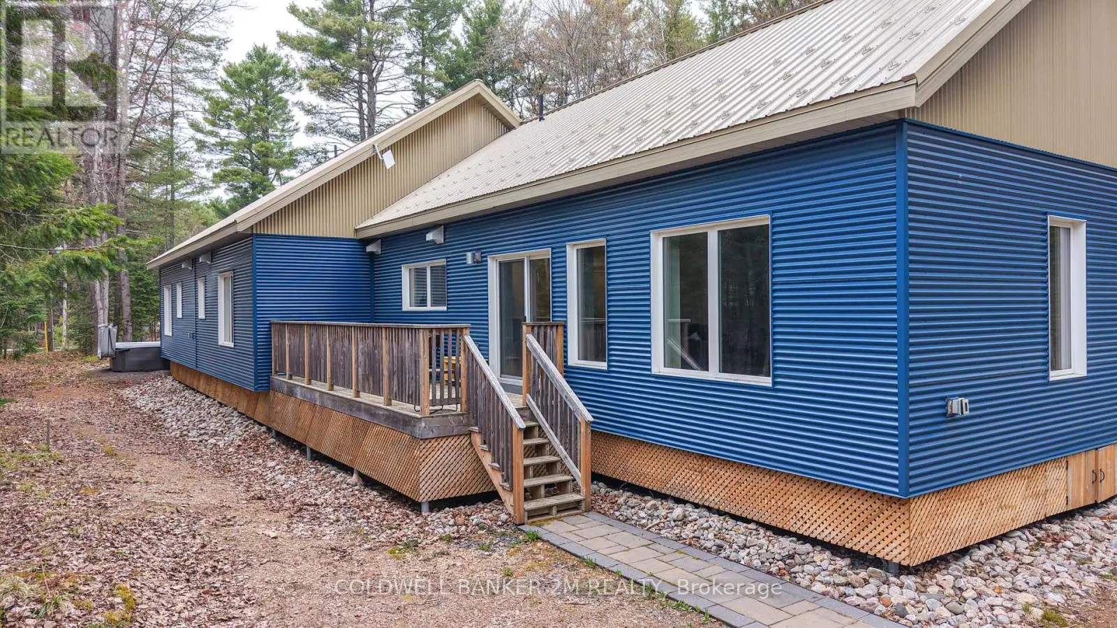 2776 MUSKOKA RD. 117 ROAD S