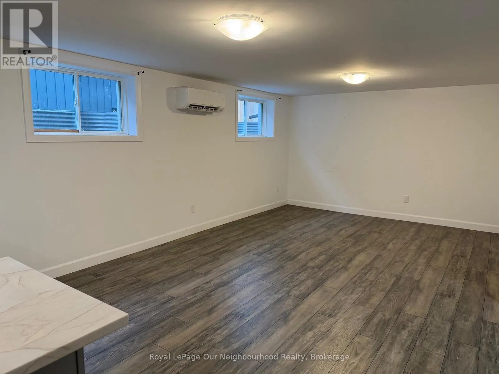 B - 66 HASTINGS PARK DRIVE #B