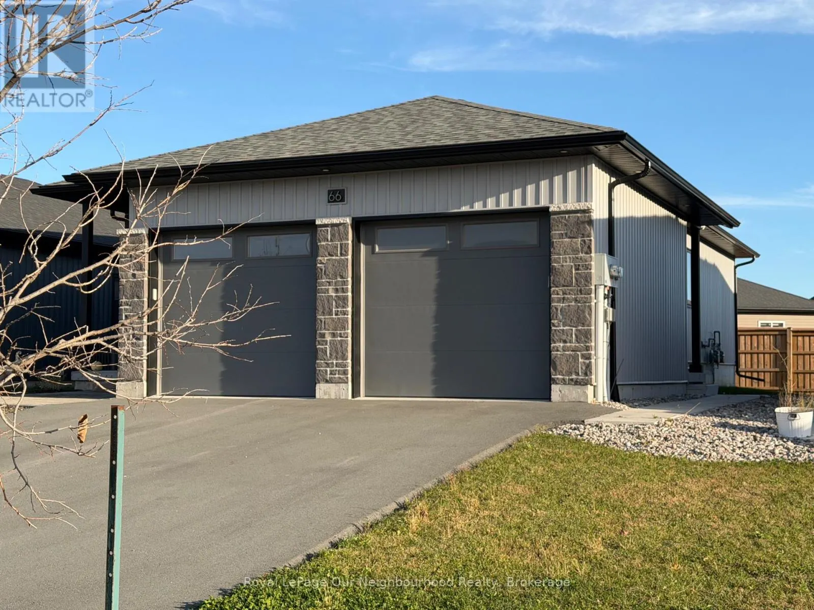 B - 66 HASTINGS PARK DRIVE #B