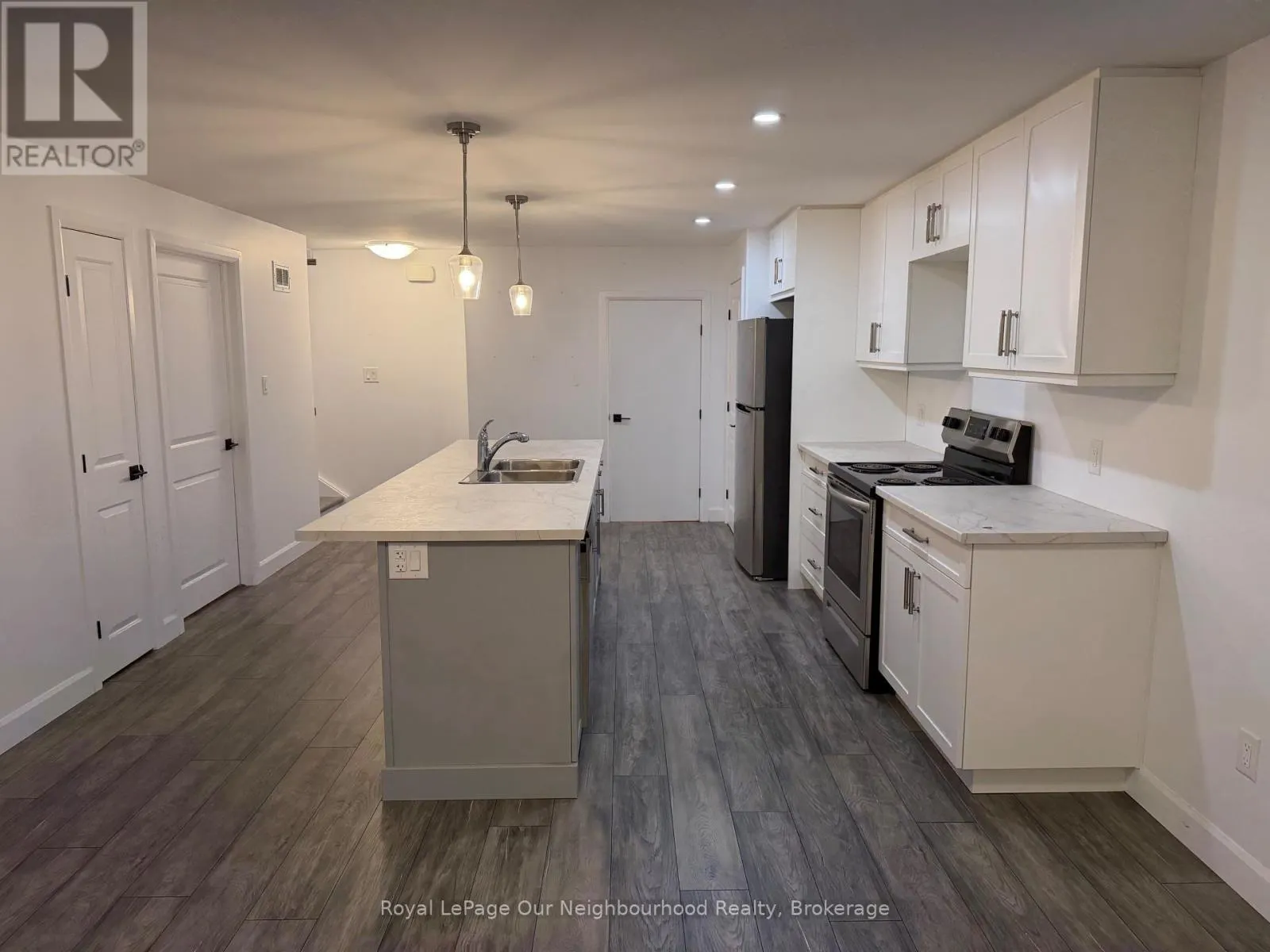 B - 66 HASTINGS PARK DRIVE #B